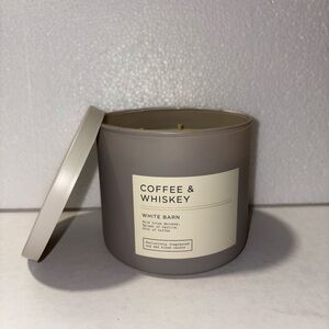 White Barn Coffee & Whiskey Candle - Gray
